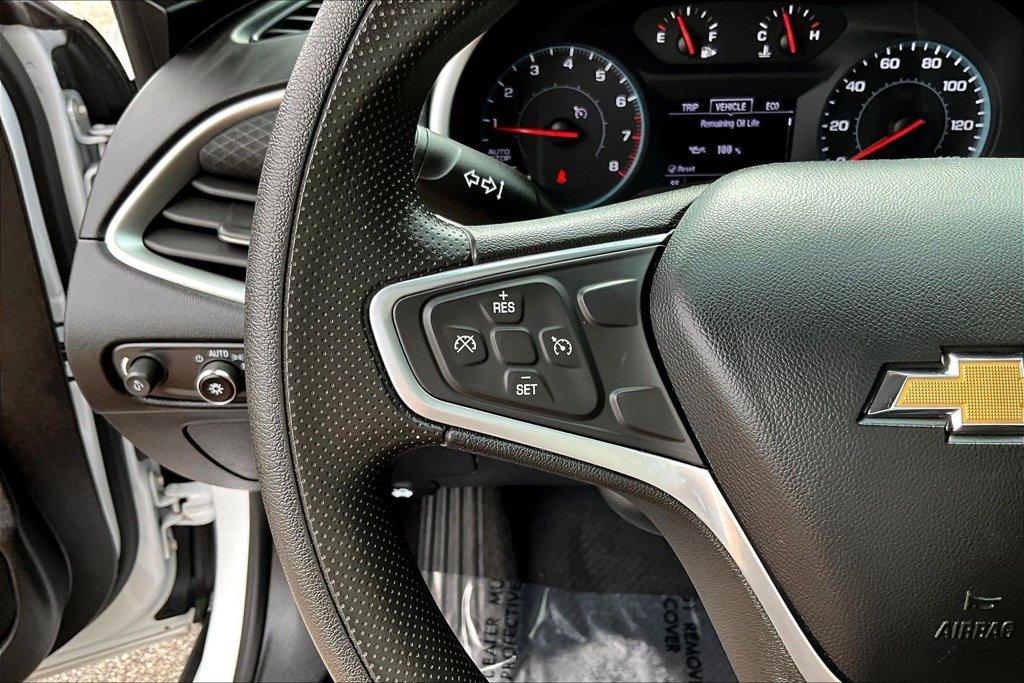 Used 2022 Chevrolet Malibu LT FWD image 13