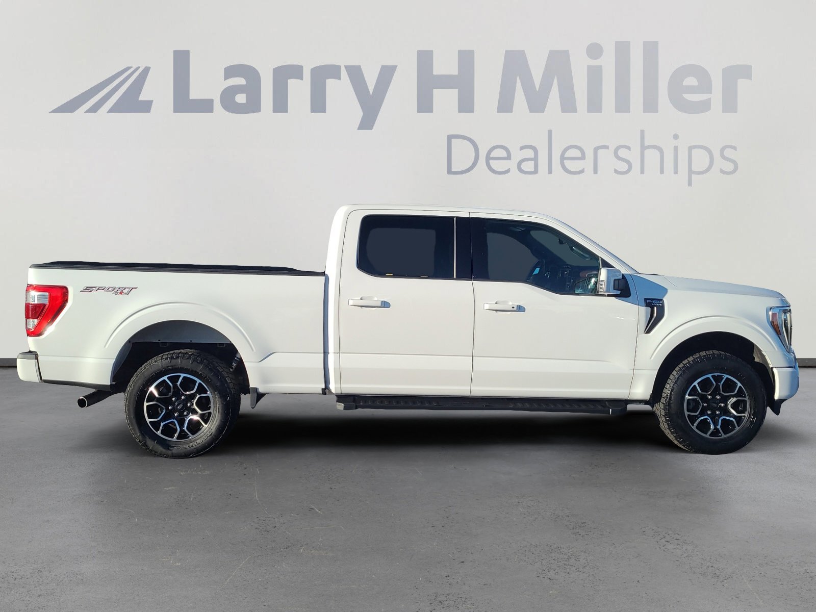 Certified 2022 Ford F150 Lariat w/ Equipment Group 502A High image 6