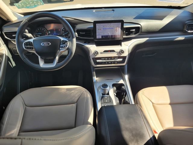 Certified 2023 Ford Explorer XLT w/ Equipment Group 202A image 14