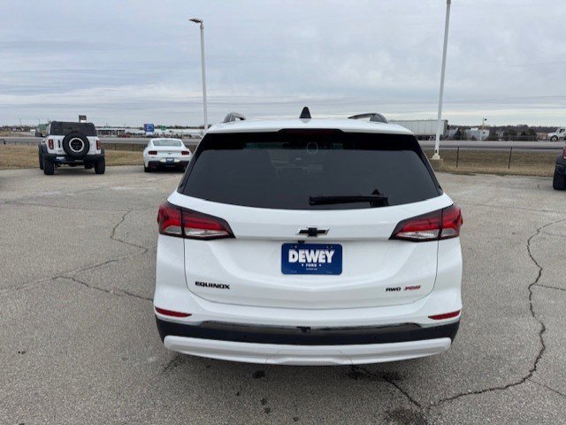 Used 2023 Chevrolet Equinox RS w/ RS Leather Package image 4