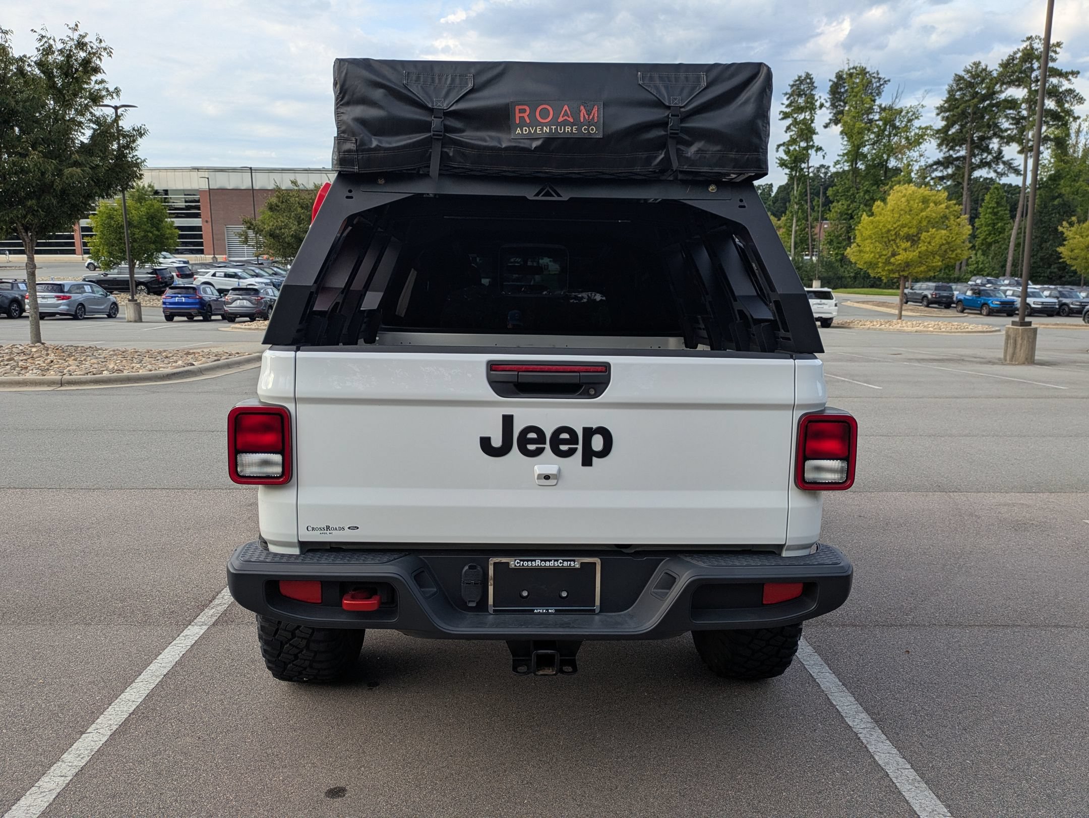Used 2023 Jeep Gladiator Sport AWD/4WD image 5
