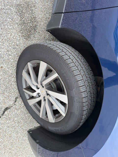 Used 2023 Chevrolet Equinox LT AWD/4WD image 38