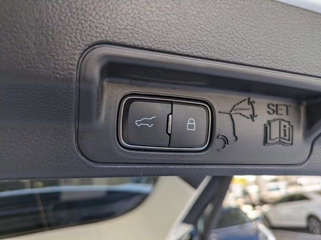 Certified 2025 Ford Explorer Platinum w/ LUX Leather Package image 22