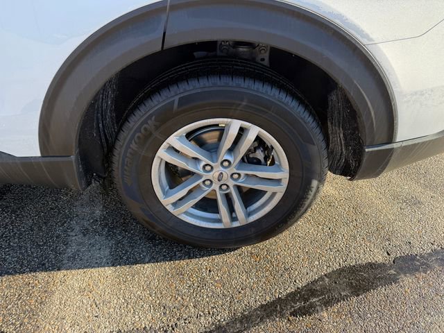 Certified 2022 Ford Explorer XLT w/ Equipment Group 202A image 30