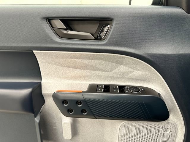 Certified 2024 Ford Maverick XLT w/ XLT Luxury Package image 34