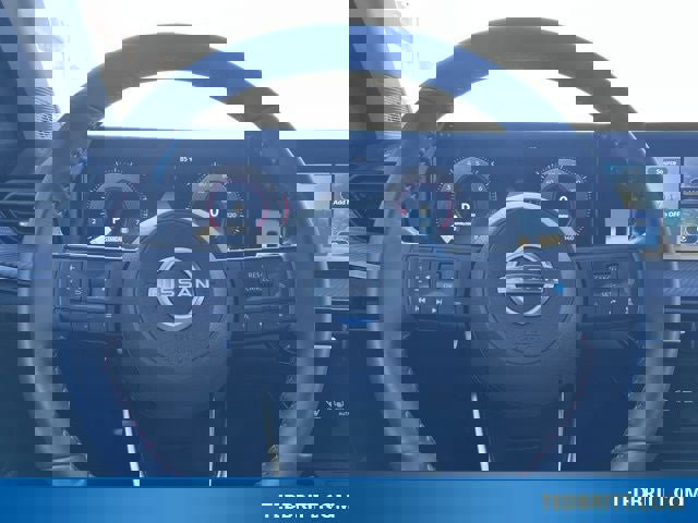 Used 2025 Nissan Kicks SR image 27