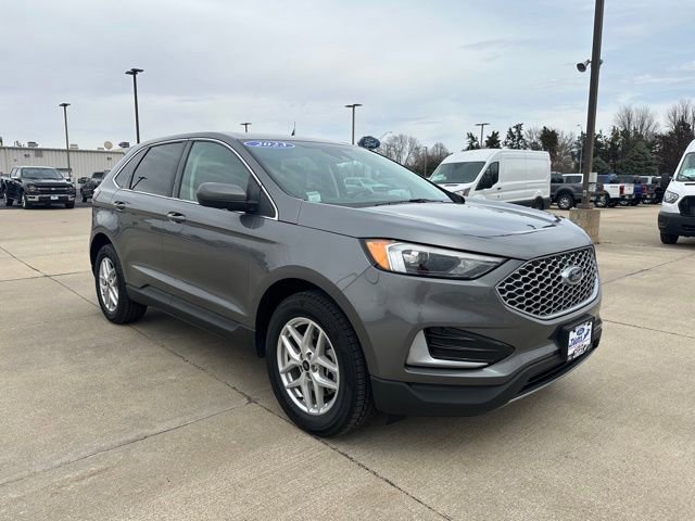 Certified 2023 Ford Edge SEL image 8
