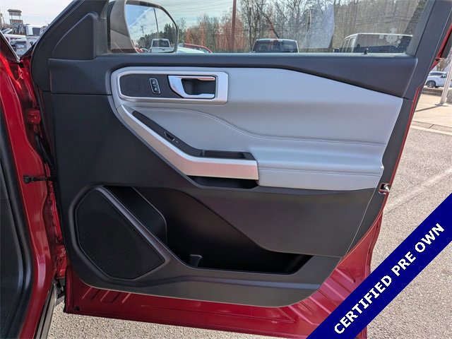 Certified 2023 Ford Explorer XLT w/ Equipment Group 202A image 31