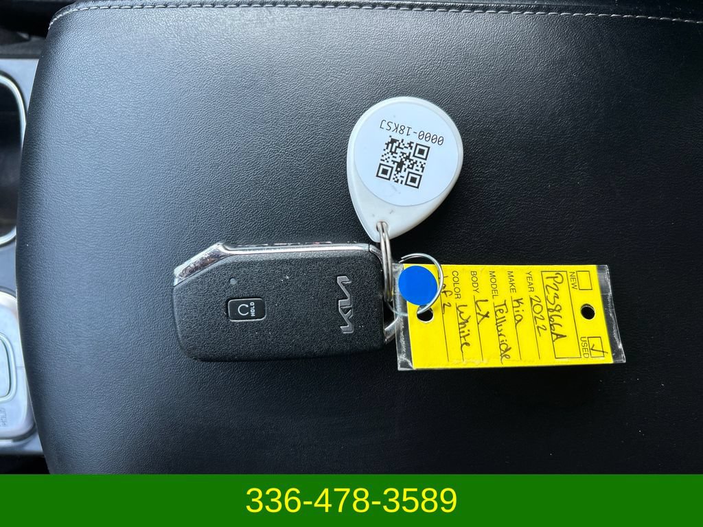 Used 2022 Kia Telluride LX AWD/4WD image 29