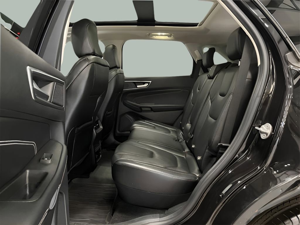 Certified 2021 Ford Edge Titanium w/ Canadian Touring Package image 14