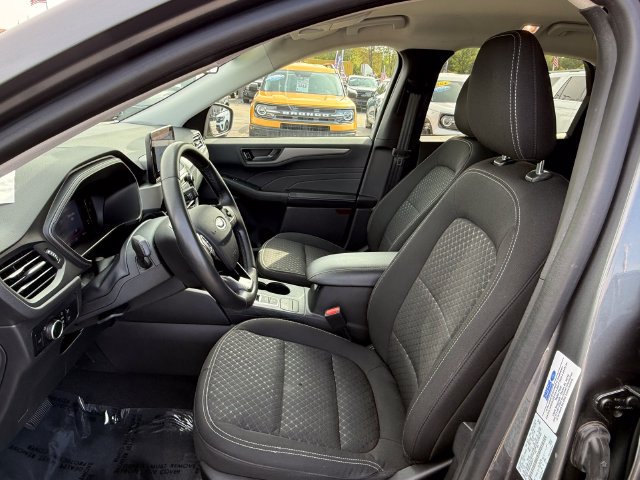 Certified 2023 Ford Escape Active AWD/4WD image 6