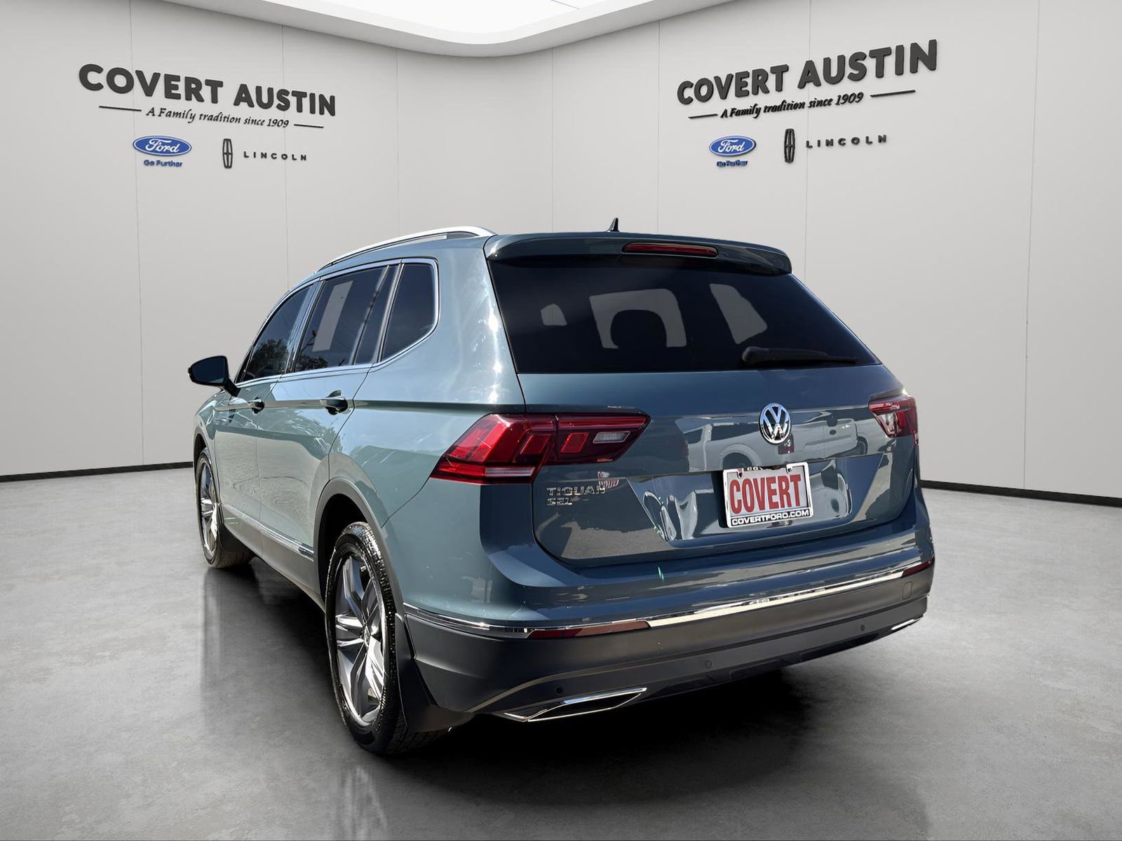 Used 2021 Volkswagen Tiguan SEL w/ 3-Row Tiguan MDO Package image 3