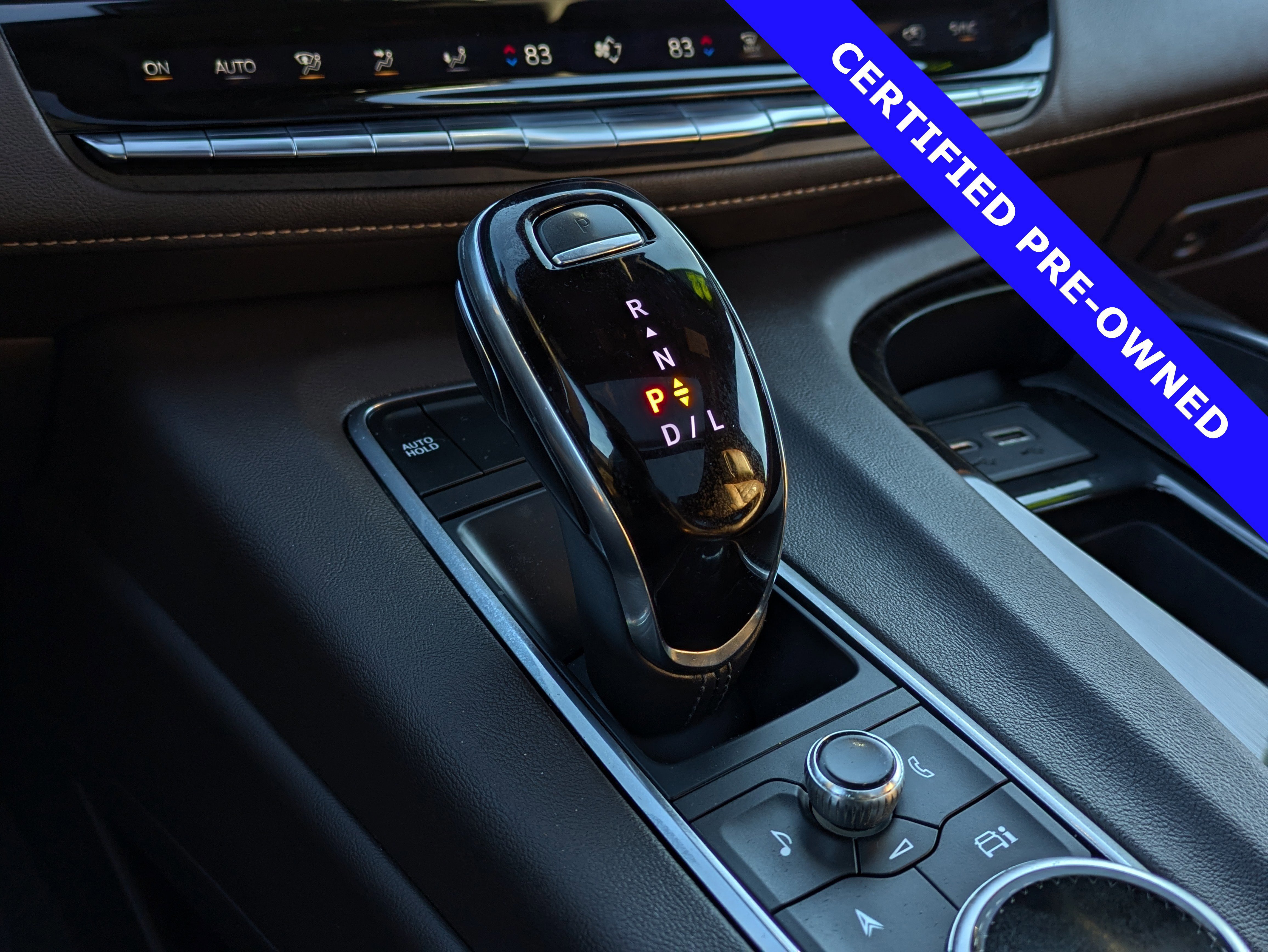 Used 2022 Cadillac Escalade Premium Luxury image 35