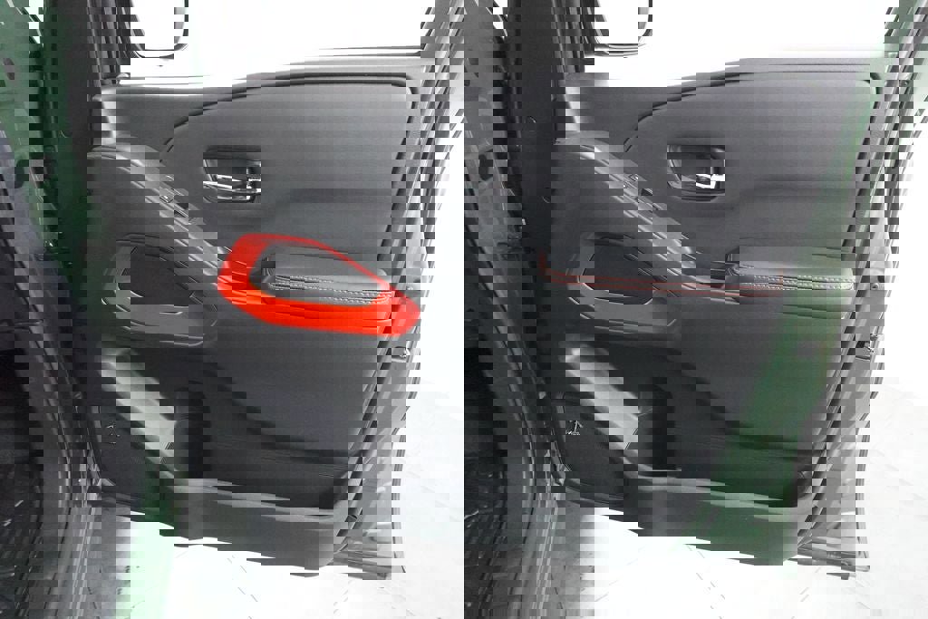 Used 2025 Nissan Frontier PRO-4X w/ Pro Convenience Package AWD/4WD image 30