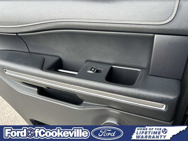 Certified 2024 Ford Expedition XLT image 17