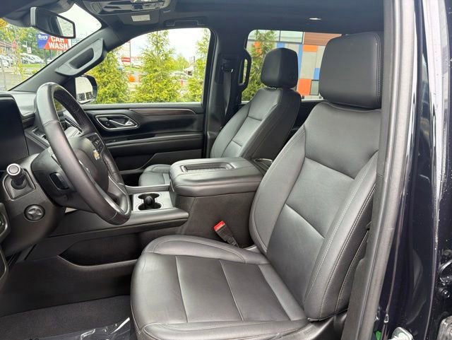 Used 2023 Chevrolet Suburban LT w/ LT Signature Plus Package AWD/4WD image 14