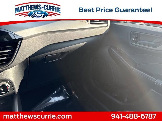 Certified 2025 Ford Escape Active image 21