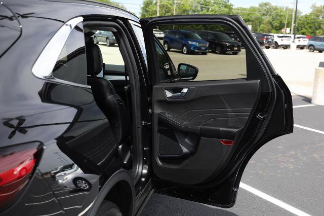 Certified 2024 Ford Escape Platinum AWD/4WD image 26