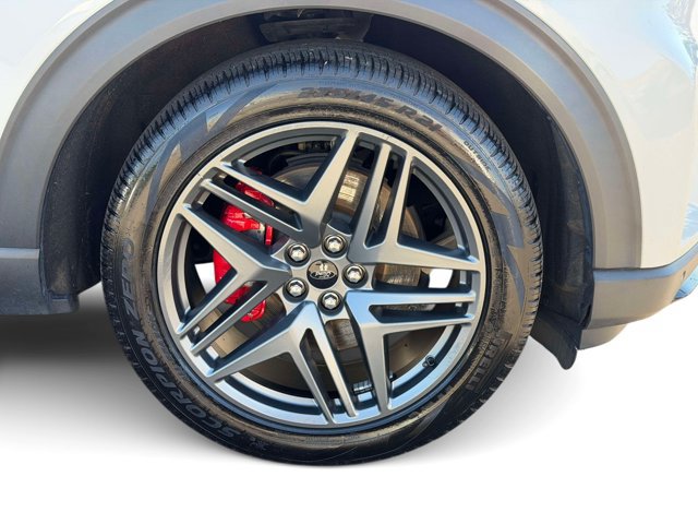 Certified 2025 Ford Explorer ST AWD/4WD image 11