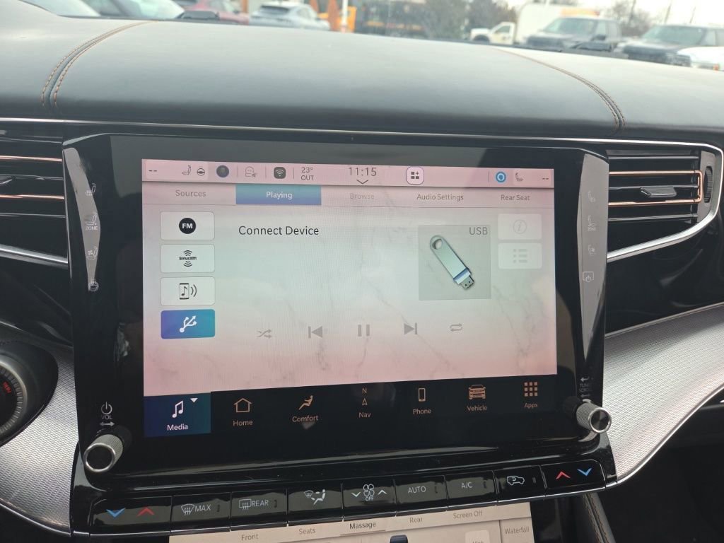 Used 2022 Jeep Grand Wagoneer Series III w/ Rear Seat Video Group 1 image 27