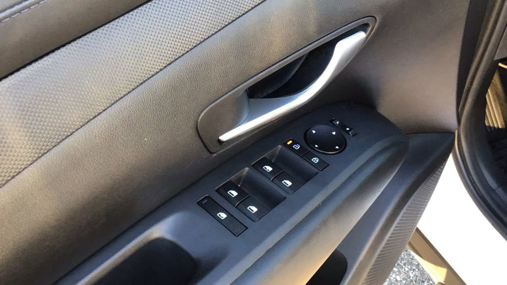 Used 2025 Hyundai Santa Cruz SE image 20