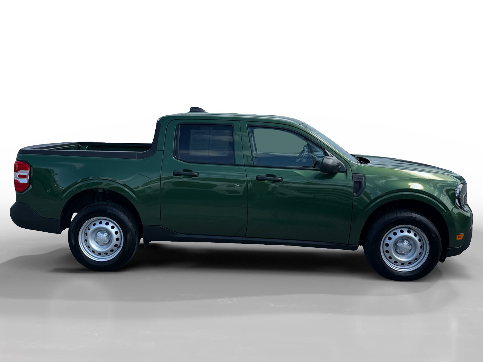 Certified 2025 Ford Maverick XL w/ Equipment Group 102A AWD/4WD image 6