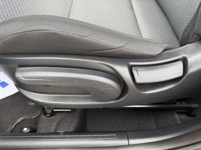 Used 2025 Kia Soul LX w/ LX Technology Package FWD image 16