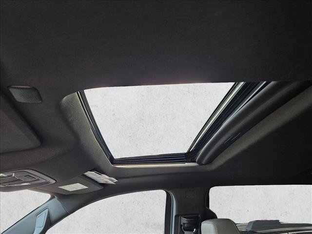 Used 2023 Chevrolet Silverado 1500 ZR2 w/ Technology Package image 18