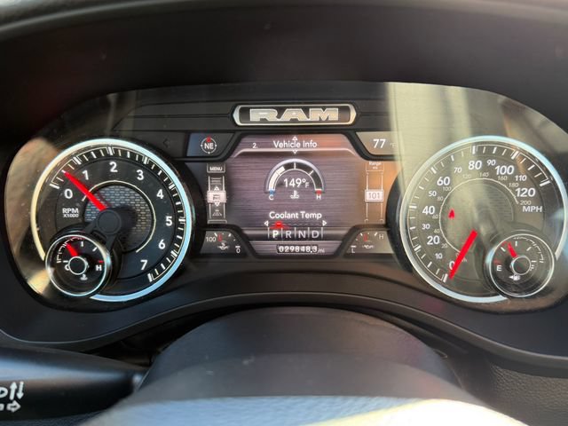 Used 2023 RAM 1500 Laramie AWD/4WD image 18