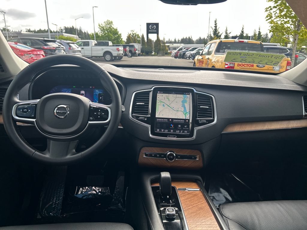 Used 2024 Volvo XC90 T8 Plus w/ Protection Package Premier AWD/4WD image 6