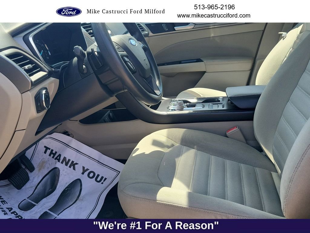 Certified 2017 Ford Fusion SE w/ Fusion SE Technology Package FWD image 24