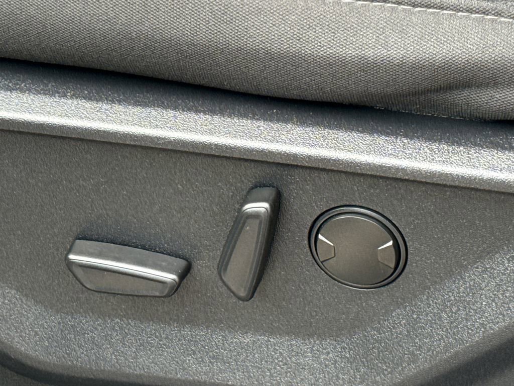 Certified 2023 Ford F150 XLT w/ Equipment Group 302A High image 27