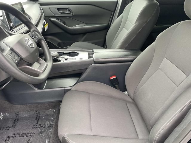 Used 2025 Nissan Rogue S FWD image 19
