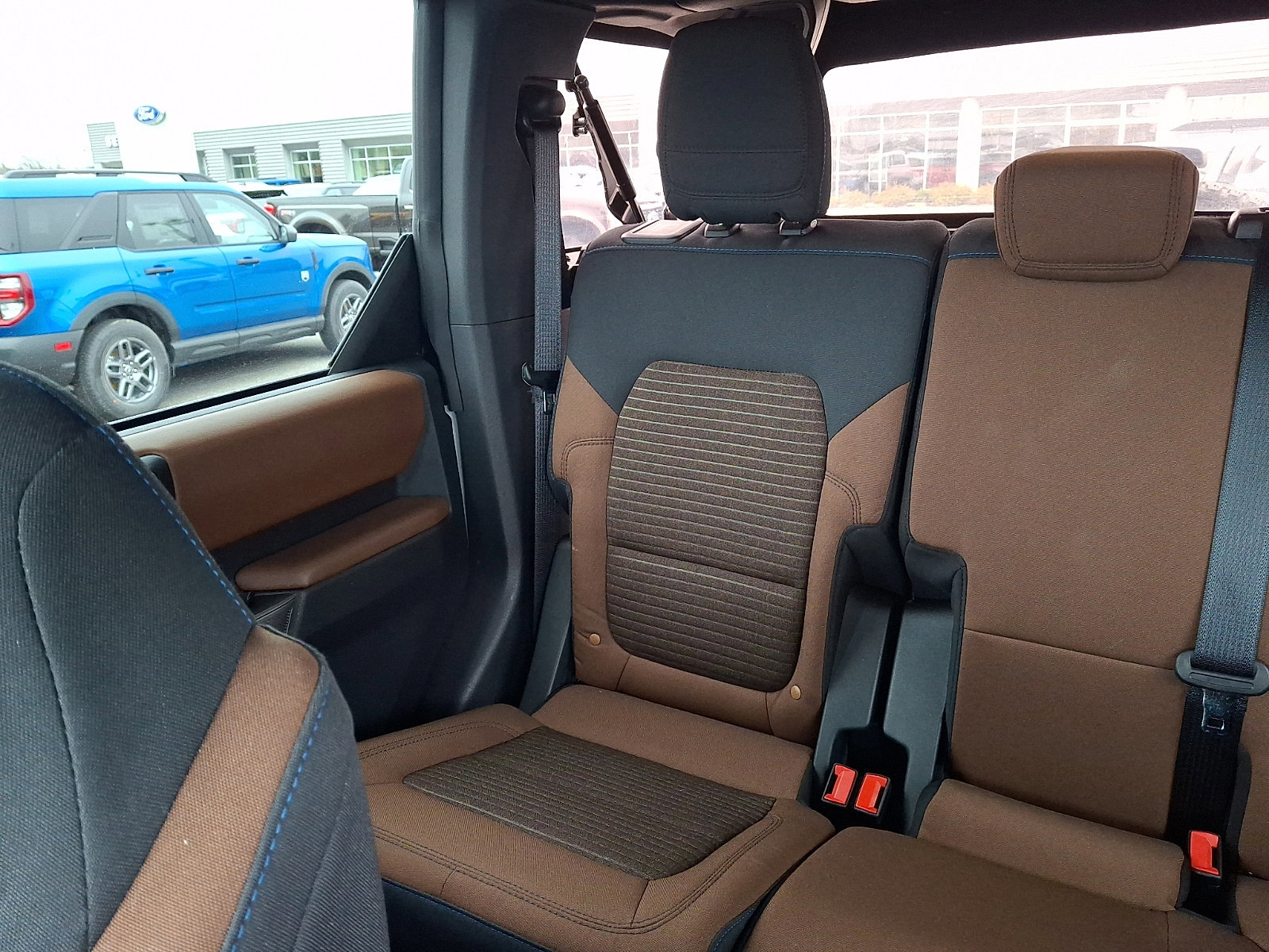 Certified 2022 Ford Bronco Outer Banks w/ Sasquatch Package image 18