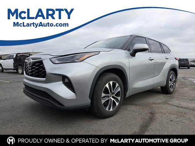 Used 2022 Toyota Highlander XLE