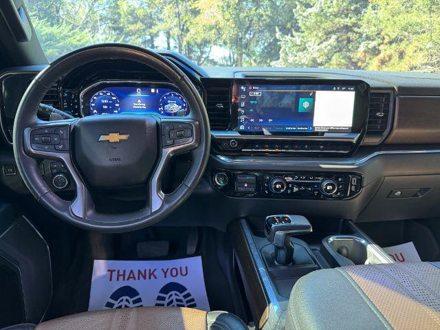 Used 2023 Chevrolet Silverado 1500 High Country w/ Technology Package AWD/4WD image 14