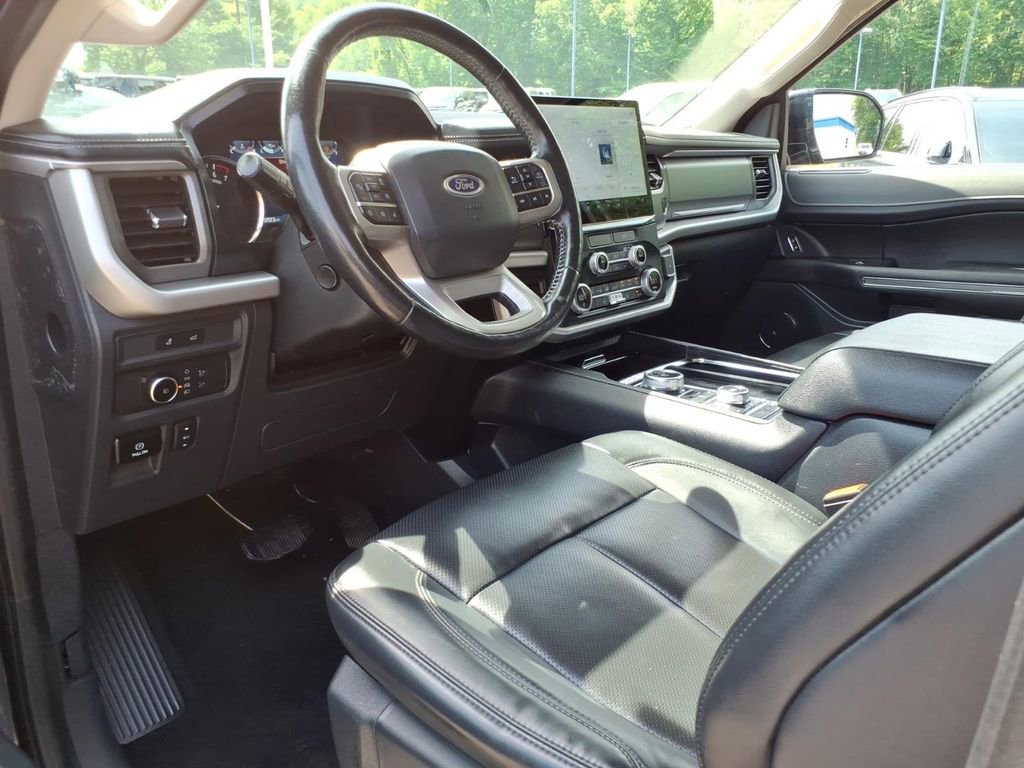 Certified 2022 Ford Expedition XLT AWD/4WD image 11