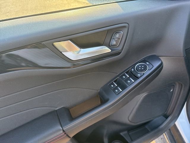 Certified 2023 Ford Escape ST-Line image 9