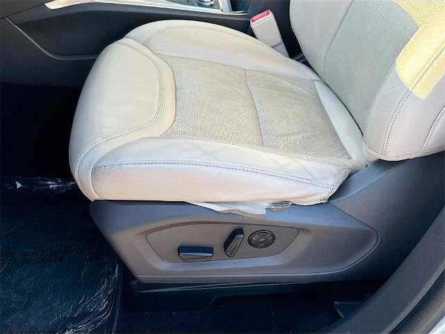 Certified 2022 Ford Explorer Platinum w/ Equipment Group 601A image 17