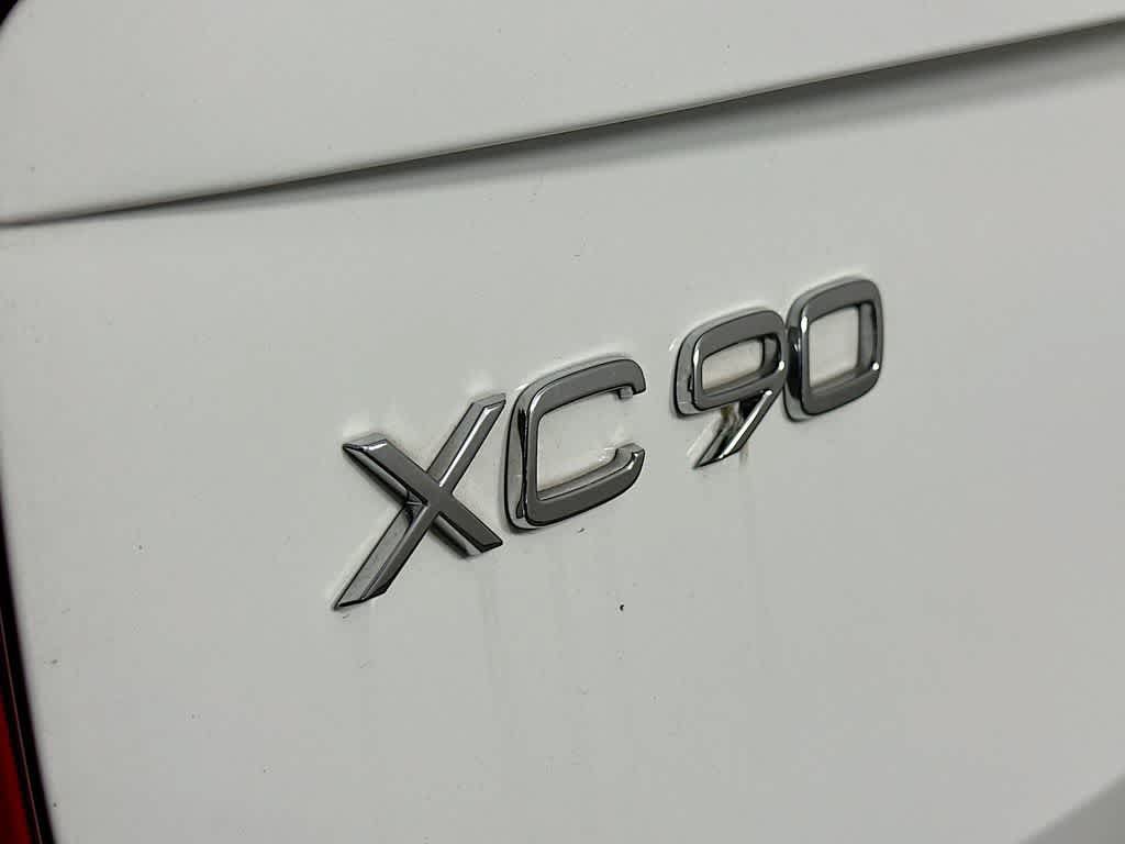 Used 2022 Volvo XC90 T6 Momentum w/ Protection Package Premier AWD/4WD image 7