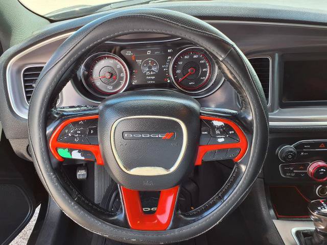 Used 2019 Dodge Charger SXT w/ Leather Interior Group RWD image 7