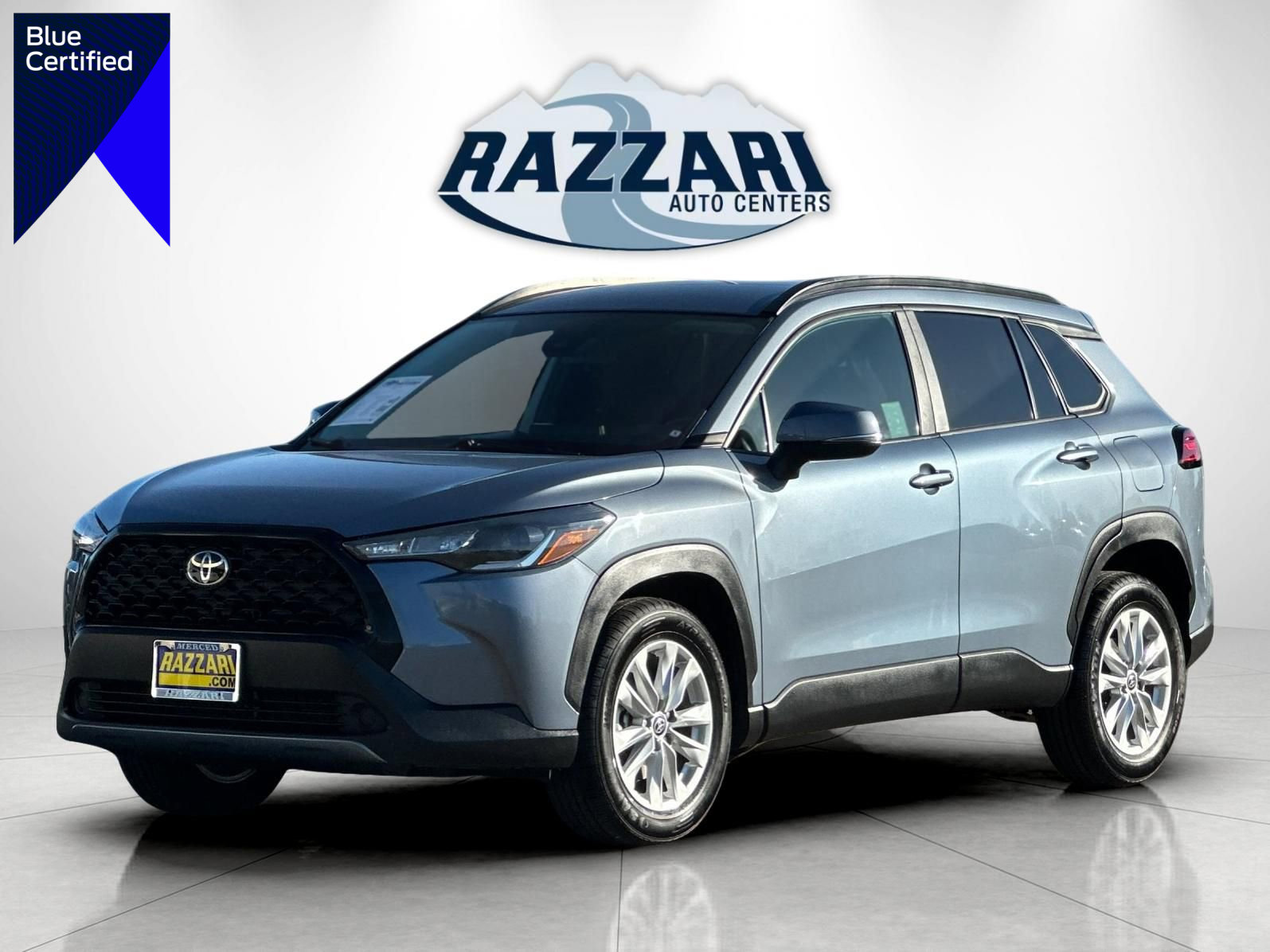 Used 2022 Toyota Corolla Cross LE image 1