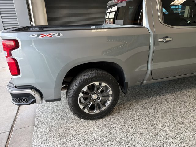 Used 2024 Chevrolet Silverado 1500 LTZ w/ Technology Package image 3