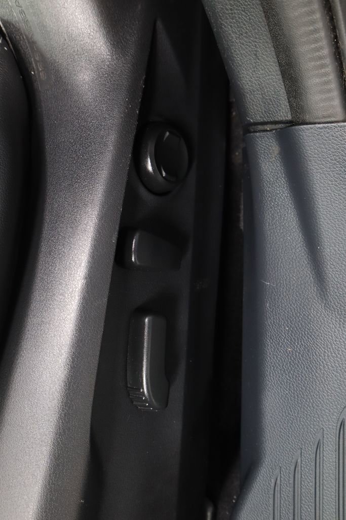 Used 2022 Subaru Outback Limited w/ Popular Package #2 image 27