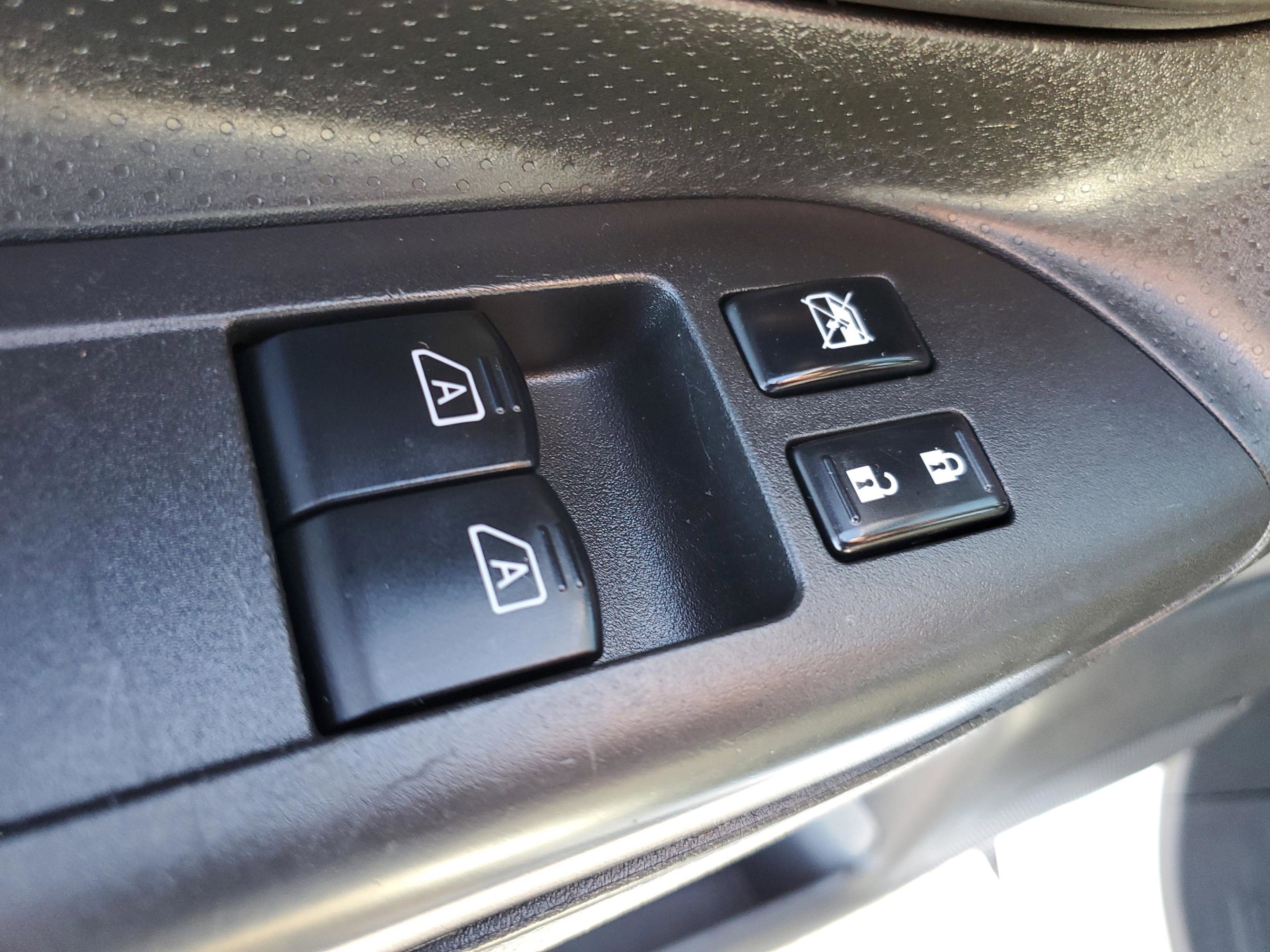 Used 2021 Nissan NV200 SV FWD image 17