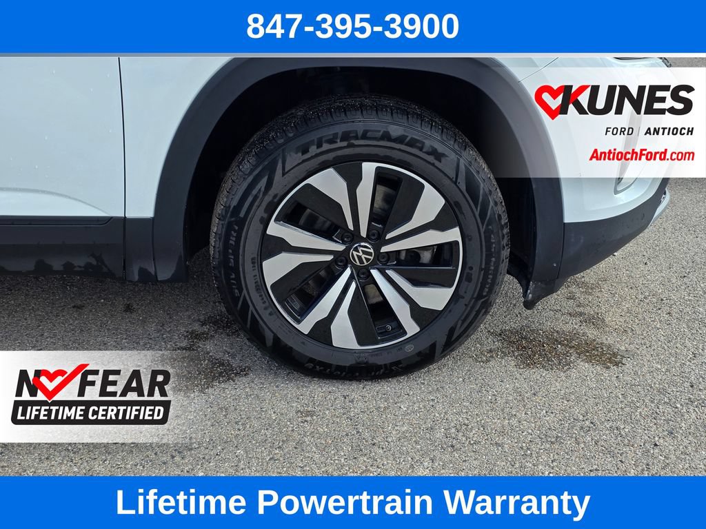 Used 2024 Volkswagen Atlas SE AWD/4WD image 9