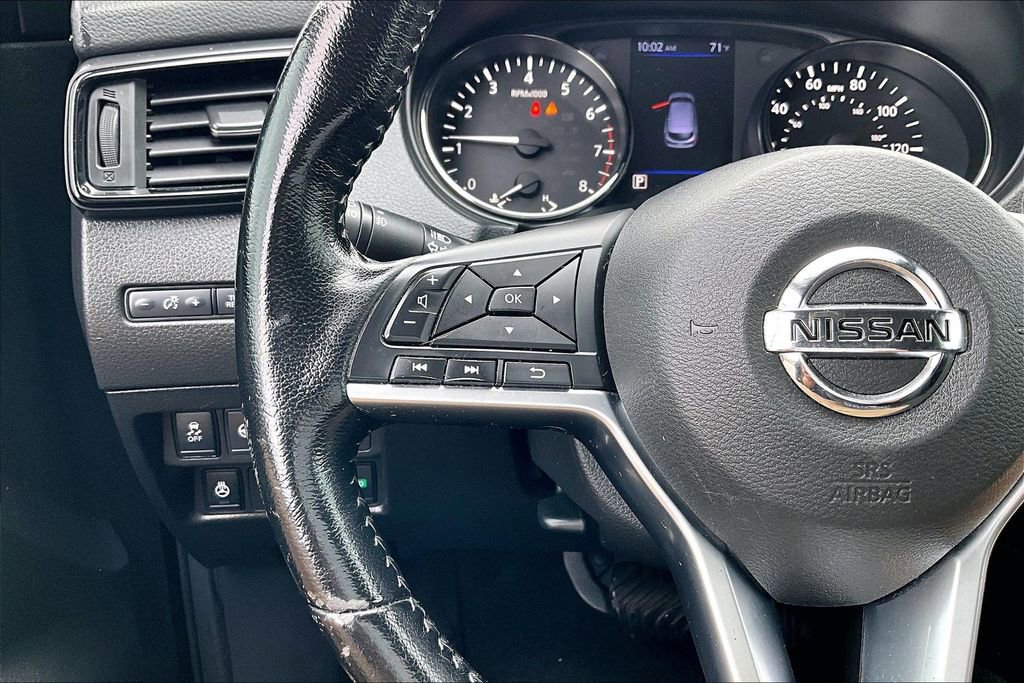 Used 2019 Nissan Rogue Sport SV w/ Technology Package FWD image 18