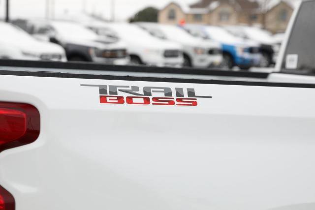 Used 2025 Chevrolet Silverado 1500 Custom Trail Boss image 15