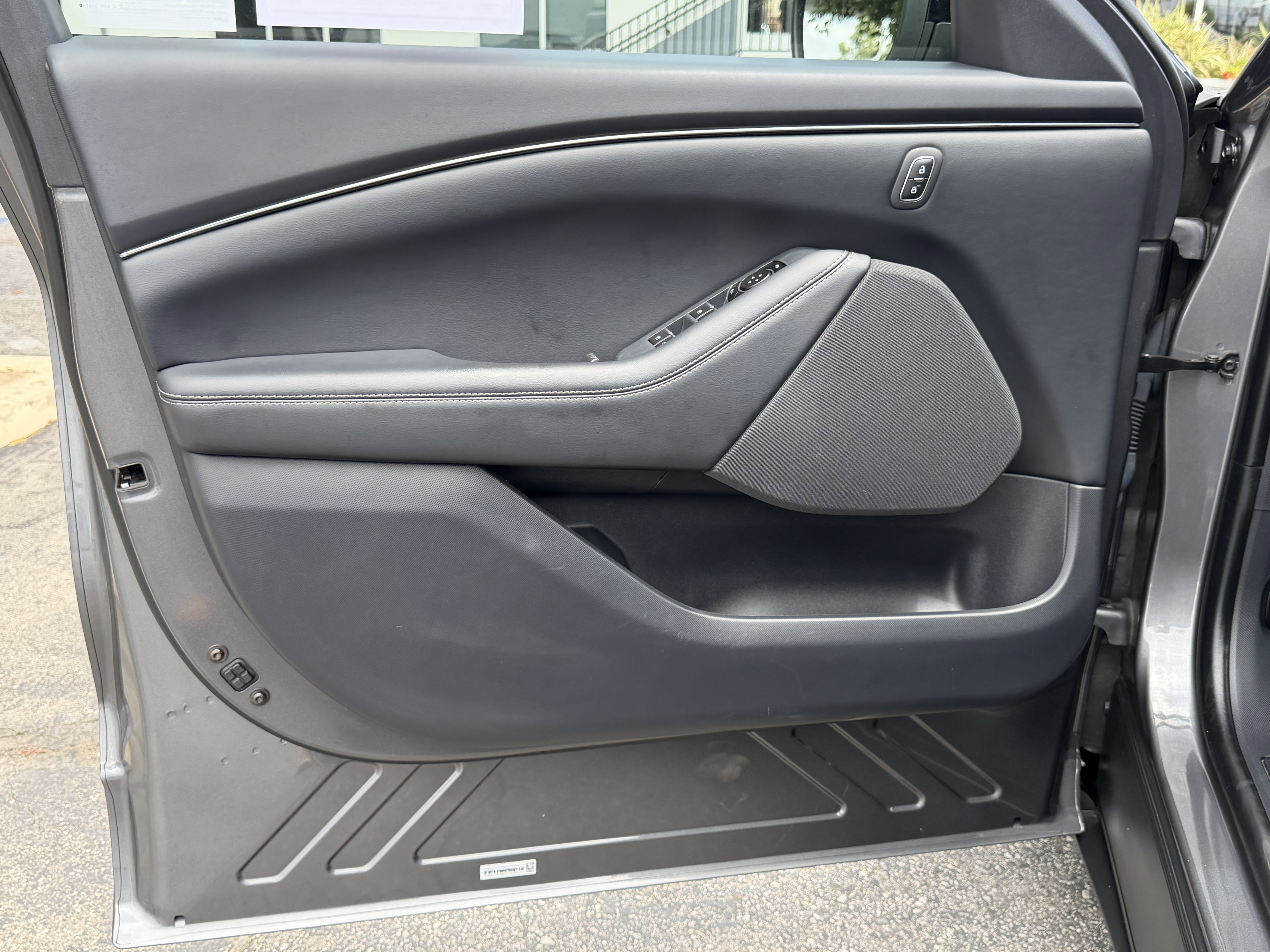 Certified 2023 Ford Mustang Mach-E Select RWD image 12