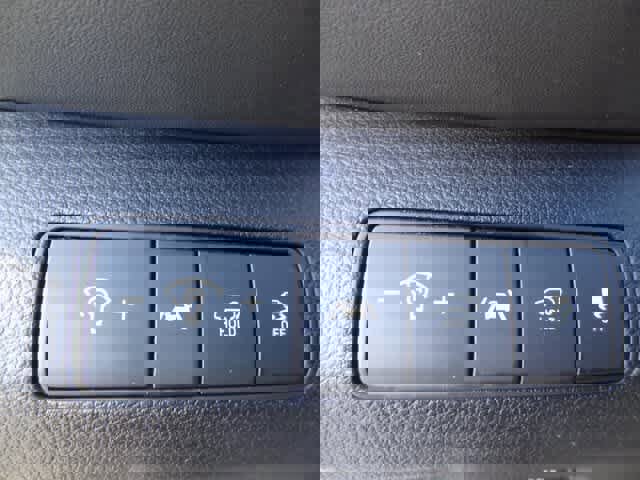 Used 2023 Hyundai Santa Fe SEL image 17